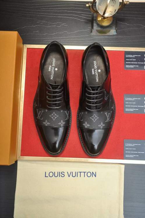 Picture of Louis Vuitton Shoes _SKULVsz38-45hnh073814637